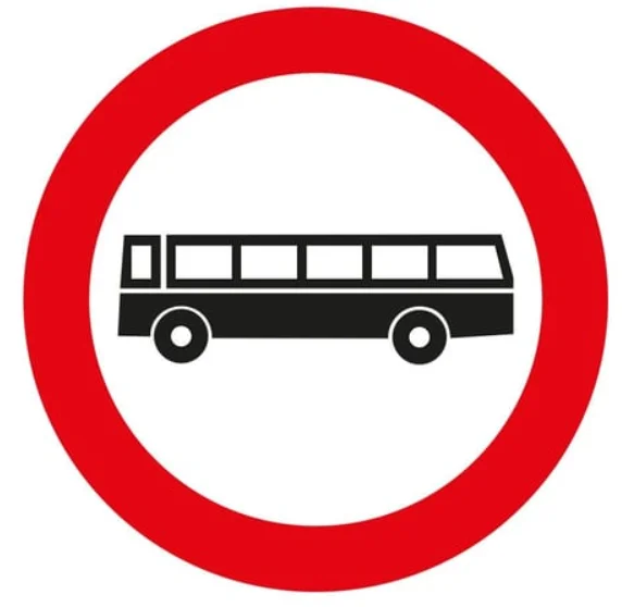Şekildeki trafik işareti neyi bildirir? — soru görseli