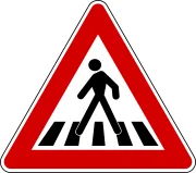 Şekildeki trafik işaretini gören sürücünün aşağıdakilerden hangisini yapması yanlıştır? — soru görseli